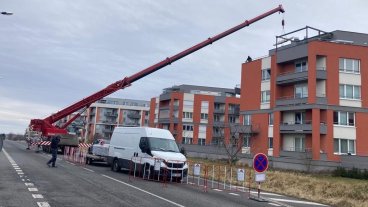 Instalace pergoly SKYLINE na terasu v horním patře