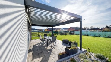 Pergola SKYLINE s roletami ZIPEX